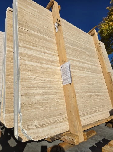 Tiles Slaby trawertynowe szczotkowany Ivory Classic Mix Vein Cut 2 cm beżowy