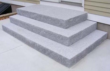 Blok Schodowy Granitowy Szary 130x35x15 cm – Płomieniowany Stopień Pełny