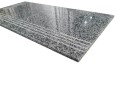 Płytka schodowa ryflowana granitowa polerowana 30,5x61x1 cm szary