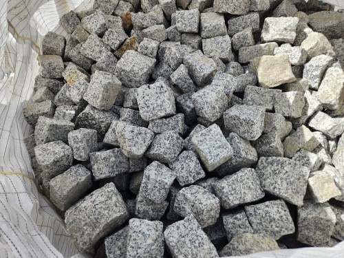 Kostka Granitowa Strzegomska 8/11 cm Szara – Surowo Łupana