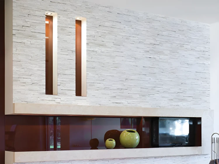 Kamień elewacyjny-dekoracyjny marmur Pure White Stackstone 10x36 cm – zdjęcie 3