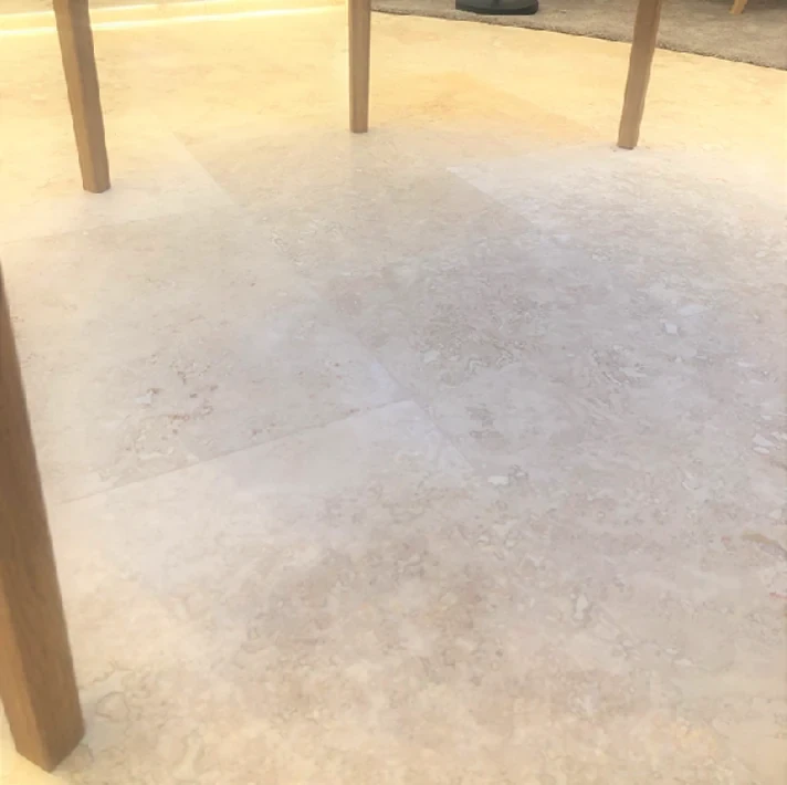Kamień trawertyn Ivory Classic Mix Cross Cut Szlifowany i Szpachlowany 40,6x61 – zdjęcie 4