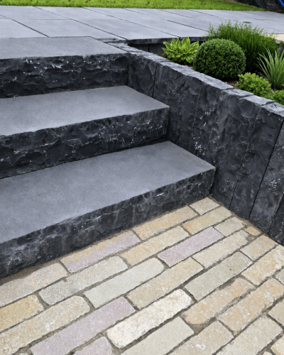 Blok schodowy Kadappa Black Limestone 100x35x15 cm - ciemny wapień do schodów zewnętrznych