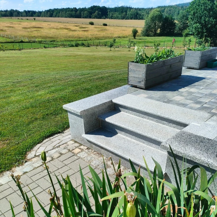 Schodek Granitowy G603 135x35x2 stopnica Bullnose – zdjęcie 4
