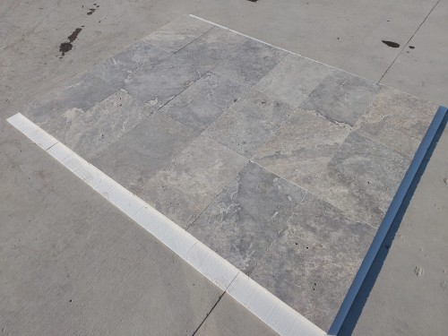 Tiles płytki trawertyn Silver Greige antykowany 40,6x61x3 szary