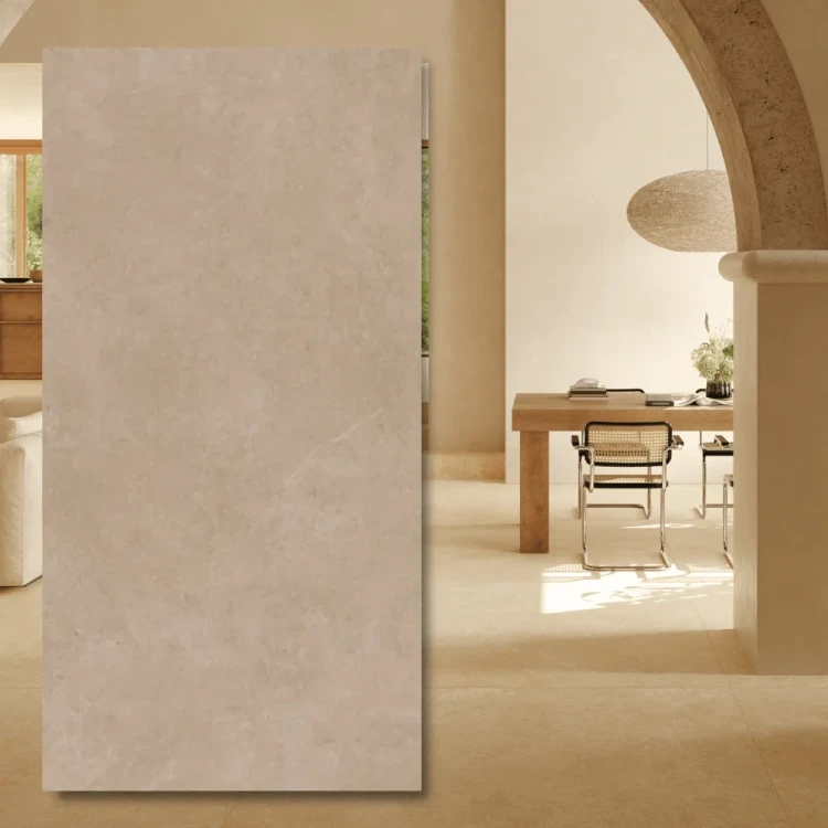Spiek kwarcowy Grande Marazzi Limestone Sand 324x162x2 cm - gruba płyta o piaskowym kolorze