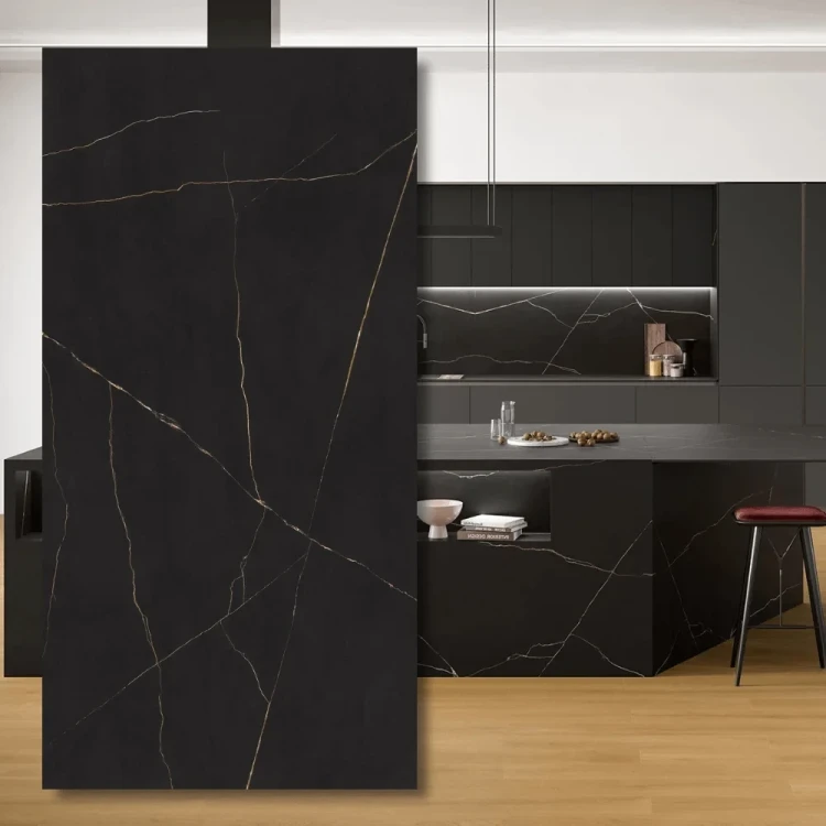 Spiek kwarcowy Black Atlantis Silk 324x162x1,2 cm - głęboka czerń w jedwabistym wykończeniu