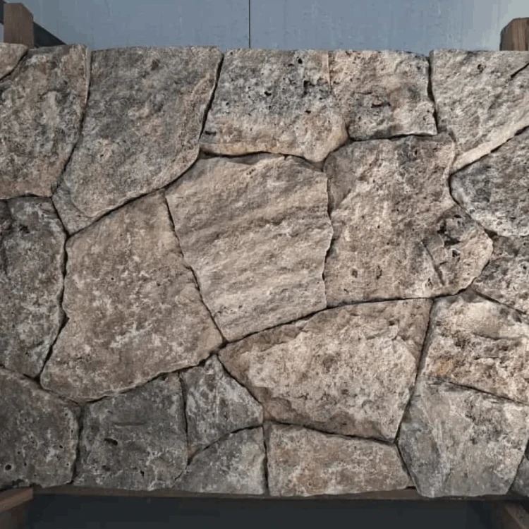 Płytka trawertynowa ścienna Tiles Rockface Silver Crazy Wall naturalna szary – zdjęcie 4