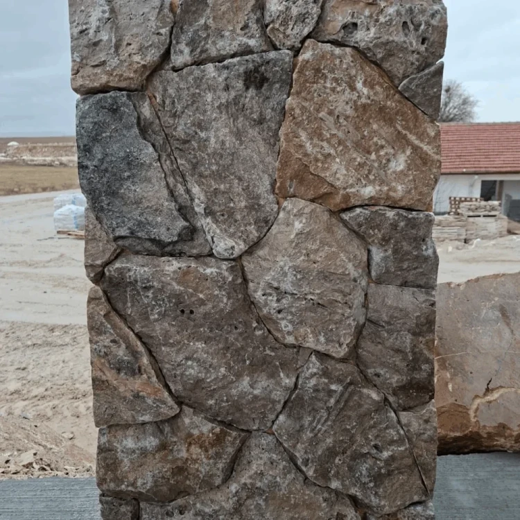 Płytka trawertynowa ścienna Tiles Rockface Silver Crazy Wall naturalna szary – zdjęcie 6