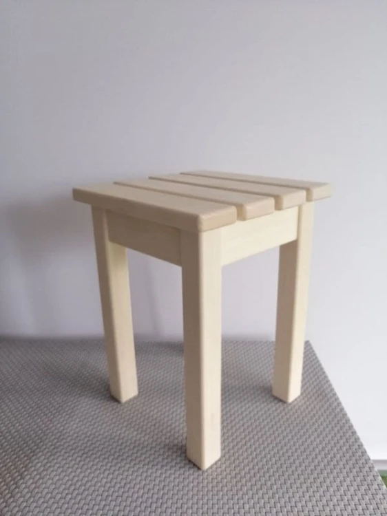 RattanArt Stołek osikowy drewniany 400x300x300mm Jasne drewno